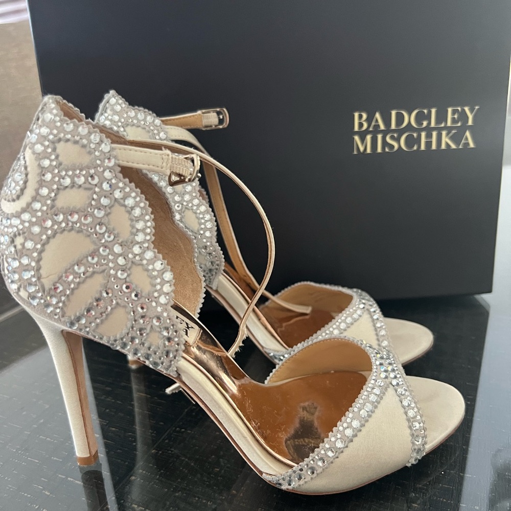 Badgley Mischa 3 inch heel  , Great condition worn once